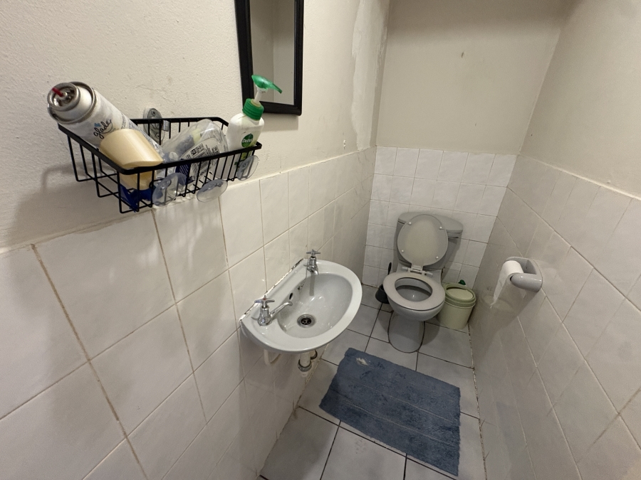 2 Bedroom Property for Sale in King Williams Town Central Eastern Cape